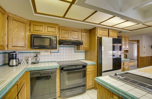 Apple Valley House | Spacious California Oasis: Patio, Fireplace & Pool