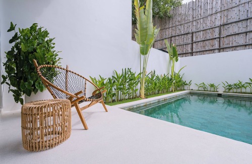 Batu Bolong Villa | Spacious Canggu Villa w/rooftop & private plunge poolnUnity Villa #1