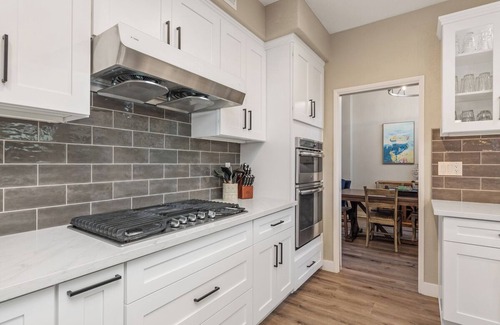 Rancho Penasquitos House | Spacious Canyon-View Retreat - Serene, Family-Friendly, Pool, Sauna & Game Room