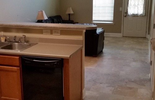 Cartersville House | Spacious Cartersville Condo, 9.6 miles to Lakepoint Sports Complex, Sleeps 8