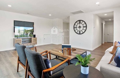 Lancaster House | Spacious Castle on Ave L12 #41796