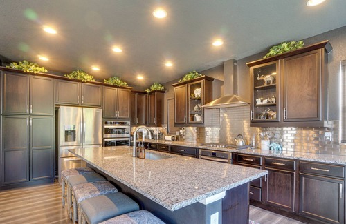 Castle Rock House | Spacious Castle Rock Home w/ Deck, Yard & Fire Pit
