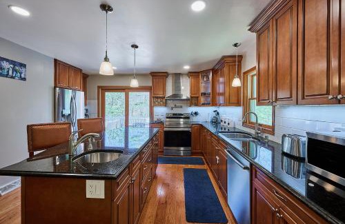 Glen Spey House | Spacious Catskills Serenity nearby Delaware River Gap w Game Rm Pet Friendly and Fenced Yard