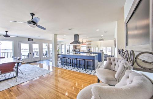 Cedar Creek Reservoir House | Spacious Cedar Creek Home with Boat Lift and Views!
