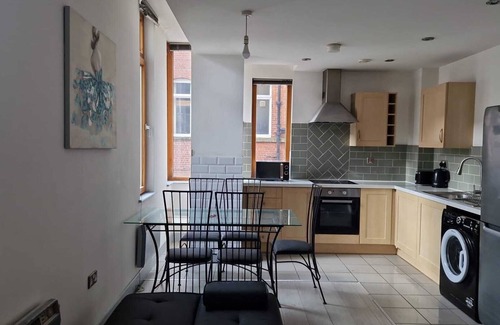 Chinatown Apartment | Spacious central acccommodation in the Heart Of Manchester City Centre.