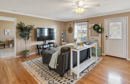 Columbia House | Spacious, Centrally Located Southern Charmer!