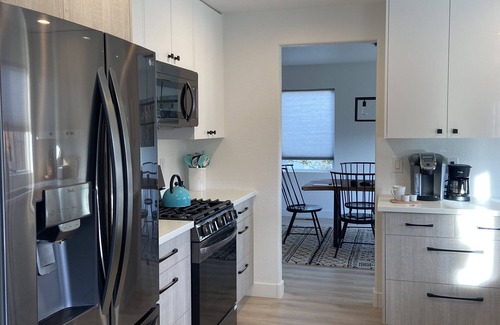 Sparks House | Spacious centrally located family home in Sparks Nv !