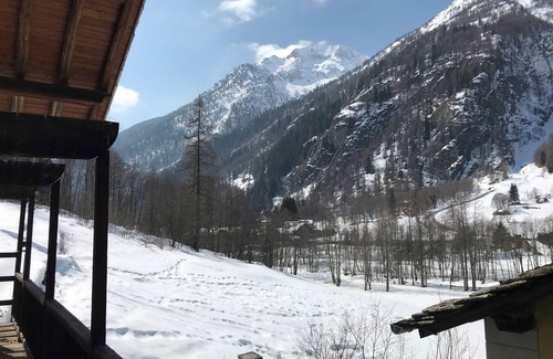 Gressoney-Saint-Jean Ski Chalet | Spacious chalet in peaceful environment, 300m from village center, near slopes