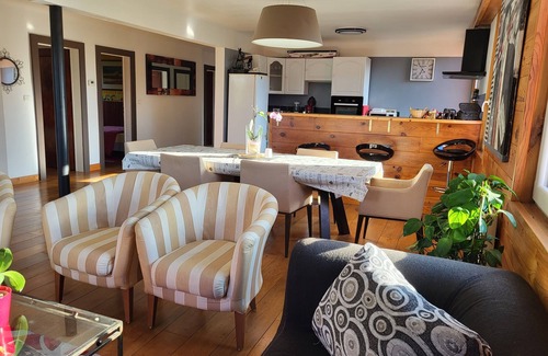 Mont-Saxonnex Apartment | spacious chalet style apartment in Savoyard village 1000 meters Mont Saxonnex