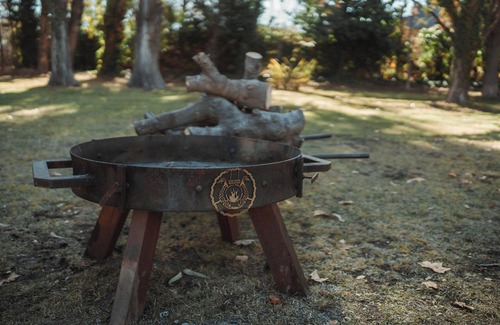 Chacras de Coria Ski Chalet | Spacious chalet with 9 bedroom,AC, WiFi, pool, 8000m2 park in Chacras de Coria