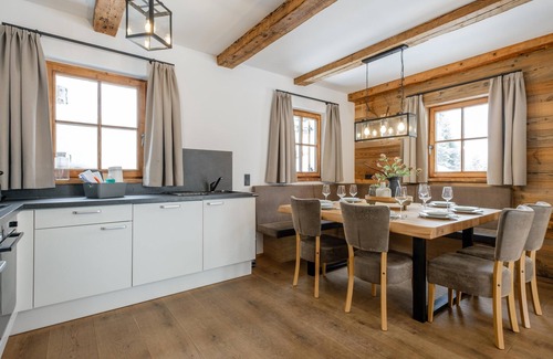 Katschberg Ski Chalet | Spacious chalet with sauna near the ski lift