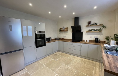 Monmouth House | Spacious character holiday cottage property near town Centre