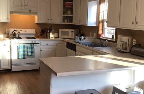 North Blenheim House | Spacious, charming Catskills getaway-lovely in Fall, short drive to ski resorts