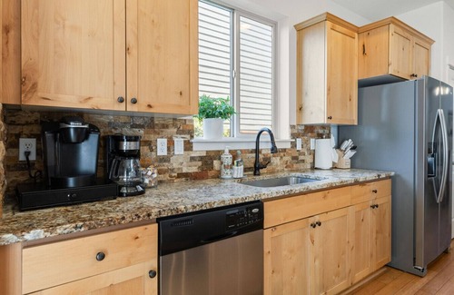 Boyd Acres House | Spacious & CLEAN 5-Bedroom Retreat| Fresh Interior Paint | Family Friendly