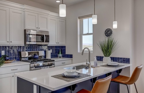 St. George Cottage | Spacious | Clean | Get-a-way for two! | Sky