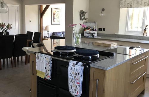 Stourport-on-Severn House | Spacious Country House near Stourport-on-Severn, Worcestershire, England