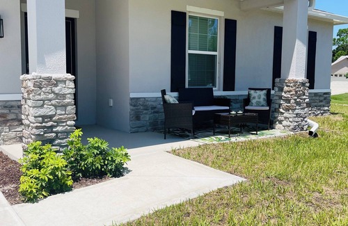 Sebastian Highlands House | Spacious coastal 4-bedroom house in Sebastian with AC, WiFi, and game room.