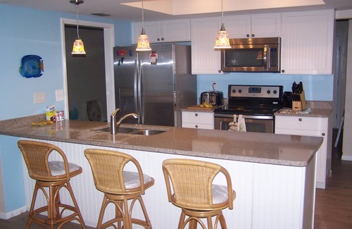 Spring Hill House | Spacious Coastal Retreat