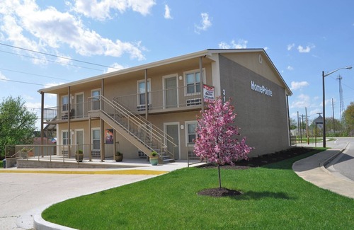 North Vernon Apartment | "Spacious Comfort Awaits: Your Home Away from Home in North Vernon, IN!"