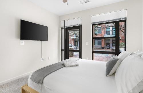 Arlington Apartment | Spacious Comfort Near Downtown Hotspots