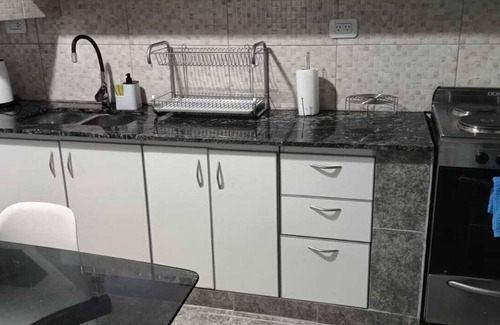 Parque Patricios House | Spacious, comfortable for family and friends. Maximum 7 people, internet.