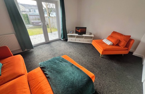 Durham House | Spacious & comfy home for five