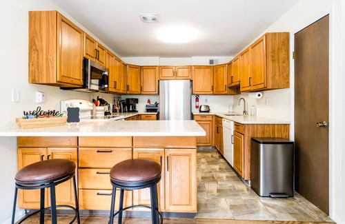 Lake Michigan Beach Condo | Spacious Condo, Outdoor Heated Pool, Walk to Private Beach