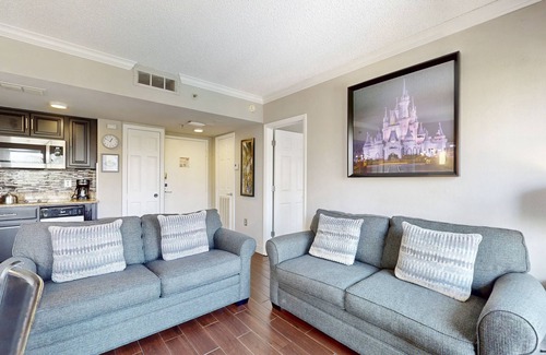 Southwest Orlando Condo | Spacious Condo with a Kitchenette, AC, Pools, Tennis, & Gym