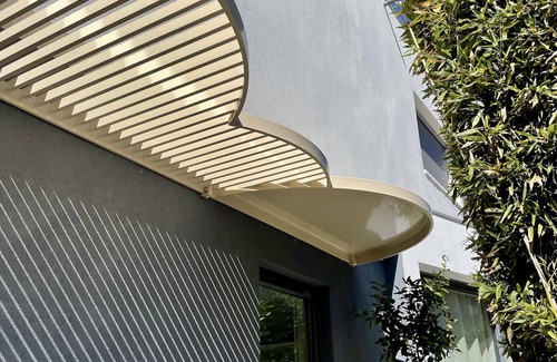 Mont Duplan House | Spacious contemporary villa in town center