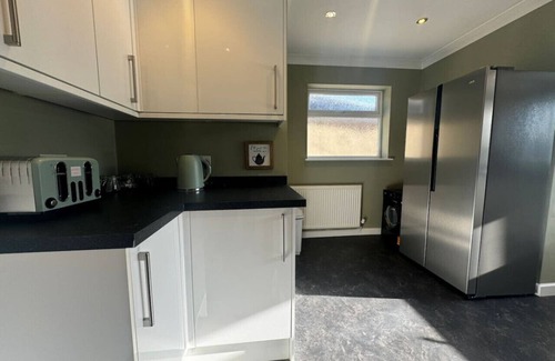 Swindon House | Spacious Contractor Accommodation