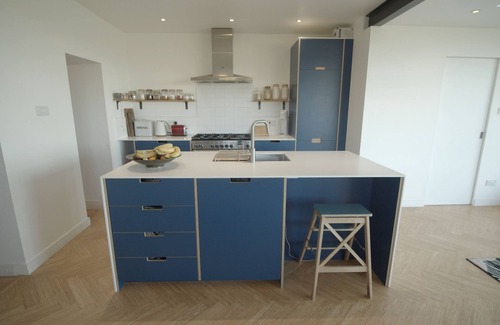 Marhamchurch House | Spacious Cornish Cottage with a Modern Twist, Near Bude, Short Drive to Beach