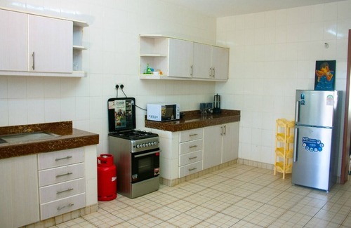 Mombasa Apartment | Spacious Cosy 4Bedroom Apartment Nyali, Great Oceanview, 2 min walk to the Beach