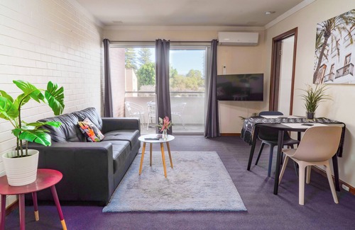 Perth Apartment | Spacious & Cosy Self-Contained Apartmentn