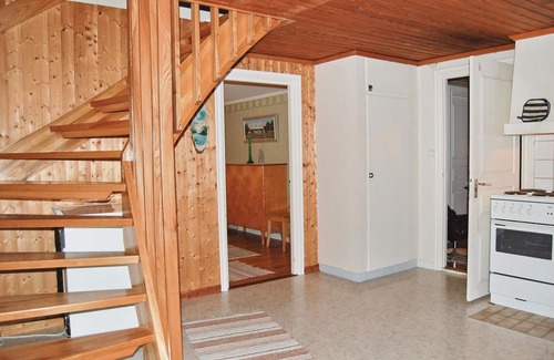 Holmsjo House | Spacious cottage in a quiet location in the forest east of Holmsjö and Nävragöl.
