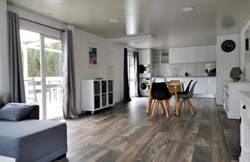 Hyeres House | Spacious cottage in the countryside 5 minutes from the beach