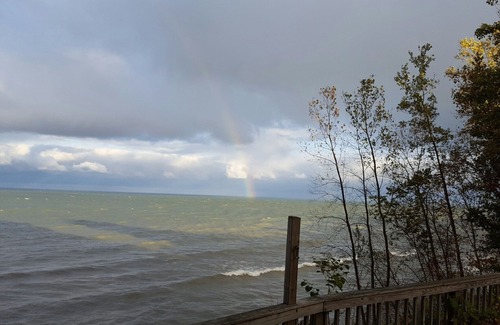 Applegate Cottage | Spacious Cottage Overlooking Lake Huron #2