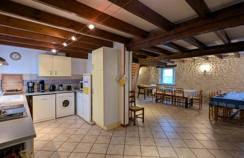 Angeduc Cottage | Spacious cottage with heated pool, garden, WIFI, and pet-friendly