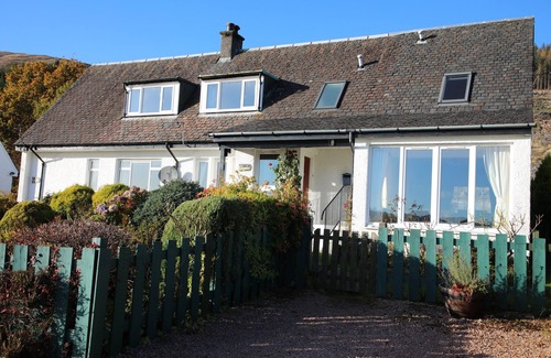 Furnace Cottage | Spacious cottage with stunning views of Loch Fyne