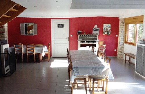 Sion-les-Mines Cottage | Spacious Countryside Retreat with Terrace, Pet-Friendly, WiFi, Playground & Fishing Nearby
