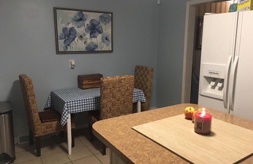 Nicholasville House | SPACIOUS country home, Sleeps 6 adults