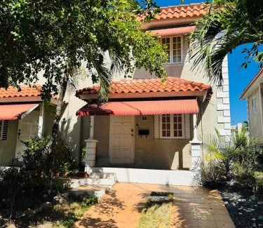 Constant Spring House | Spacious & Cozy 2 bedrooms Townhouse in gated community, excellent location in KGN8