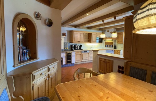 Mauterndorf Ski Chalet | Spacious cozy apartment (15 p) in chalet near historic Mauterndorf Obertauern