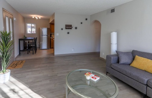 Las Vegas Condo | Spacious Cozy Condo Close to Sphere & Strip.