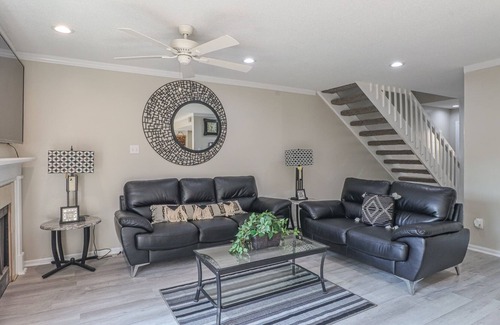 Mobile Condo | Spacious Cozy Condo! Perfect for longer stays