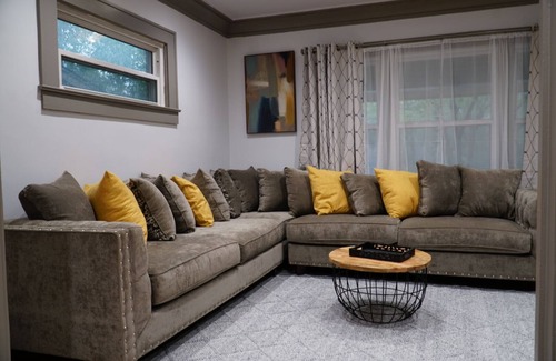 Fall Creek Place House | Spacious cozy family home, entertainment for the whole family. Enjoy the trail