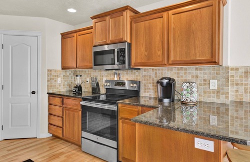 Meridian House | Spacious Cozy Home by Settlers Park - Meridian, ID
