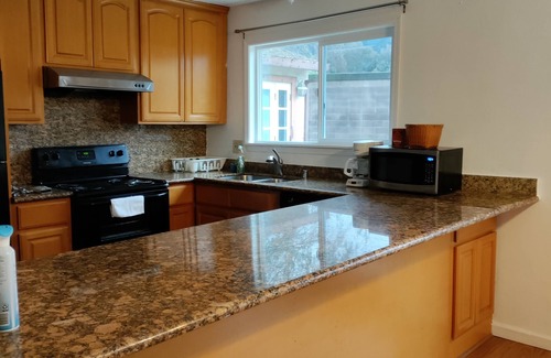 Pleasanton House | Spacious & Cozy Pleasanton Home, 4br/2ba, w/Parking, WiFi, Kitchen and More