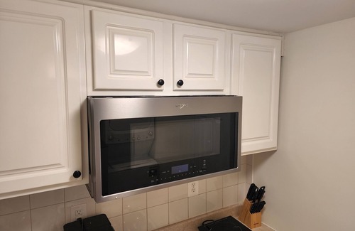 West End House | Spacious & Cozy Private Suite | Minutes to DC