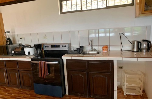 San Isidro de El General House | Spacious House w/incredible views of San Isidro - 25 min from Playa Domincal!