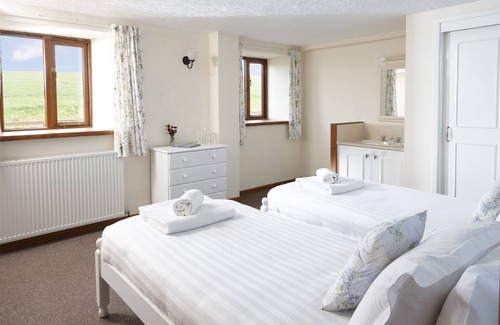 Worlington House | Spacious detached Barn, beautifully appointed